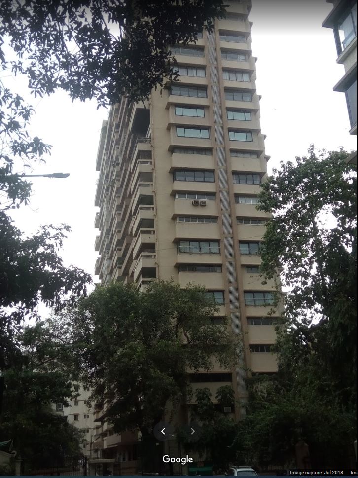 Main - Il Palazzo, Walkeshwar